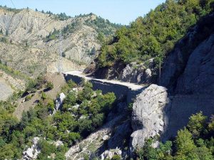 Typische Strassen in Albanien