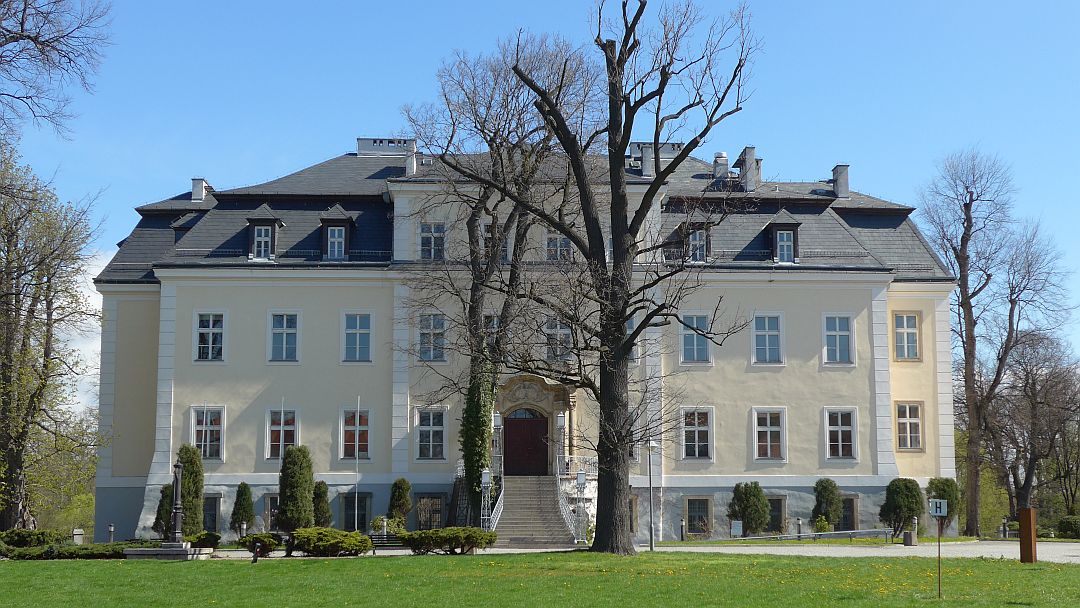 Blick auf Schloss Kreisau in Schlesien